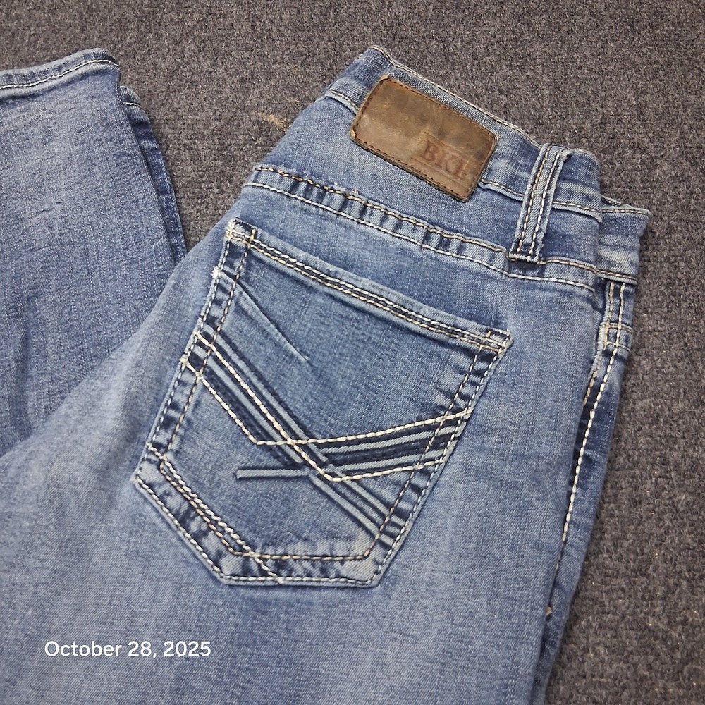 BKE Carter Jeans Mens Size 30 Short Blue Denim Embroidered Back Pockets